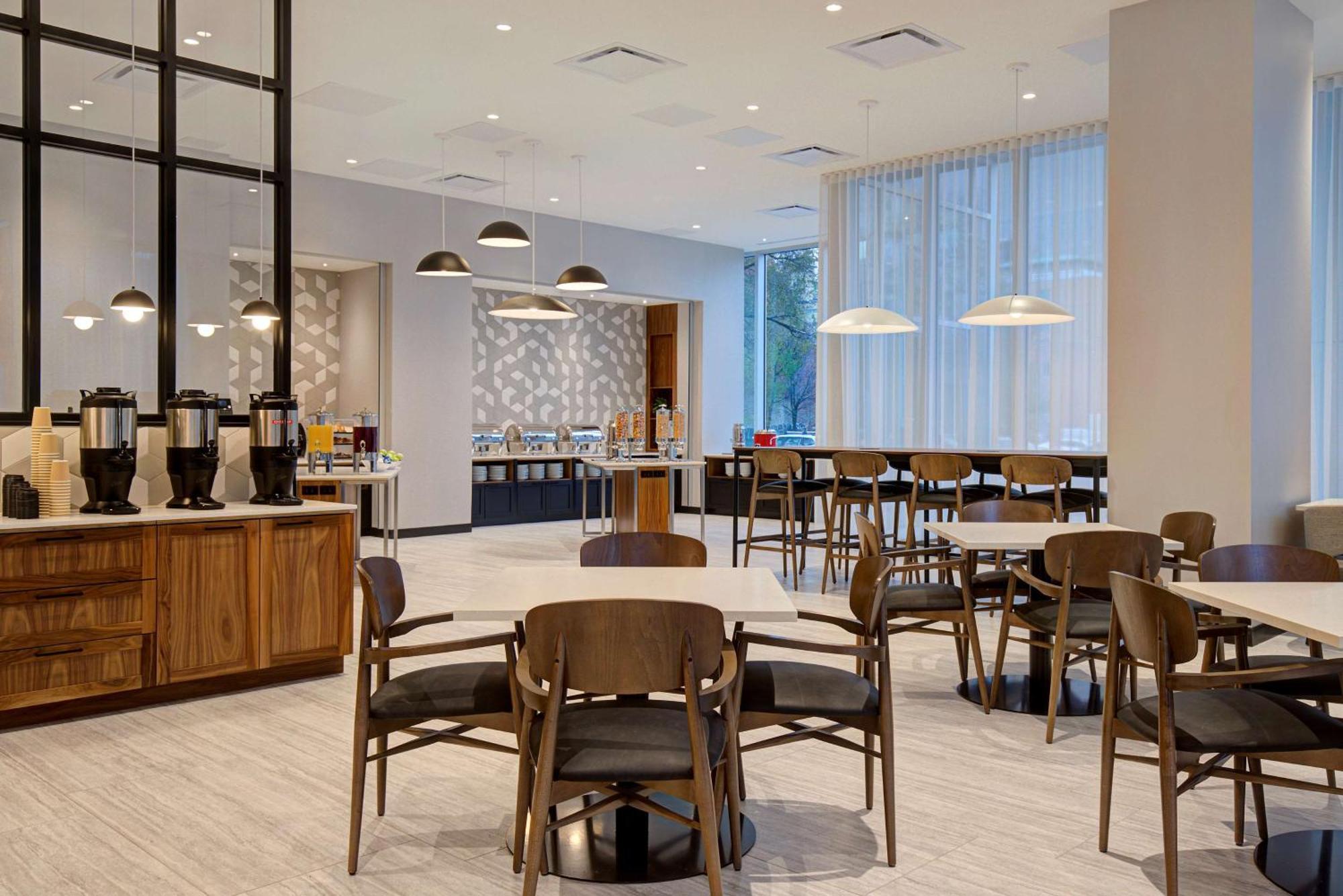 Homewood Suites By Hilton Montreal Downtown Exterior foto