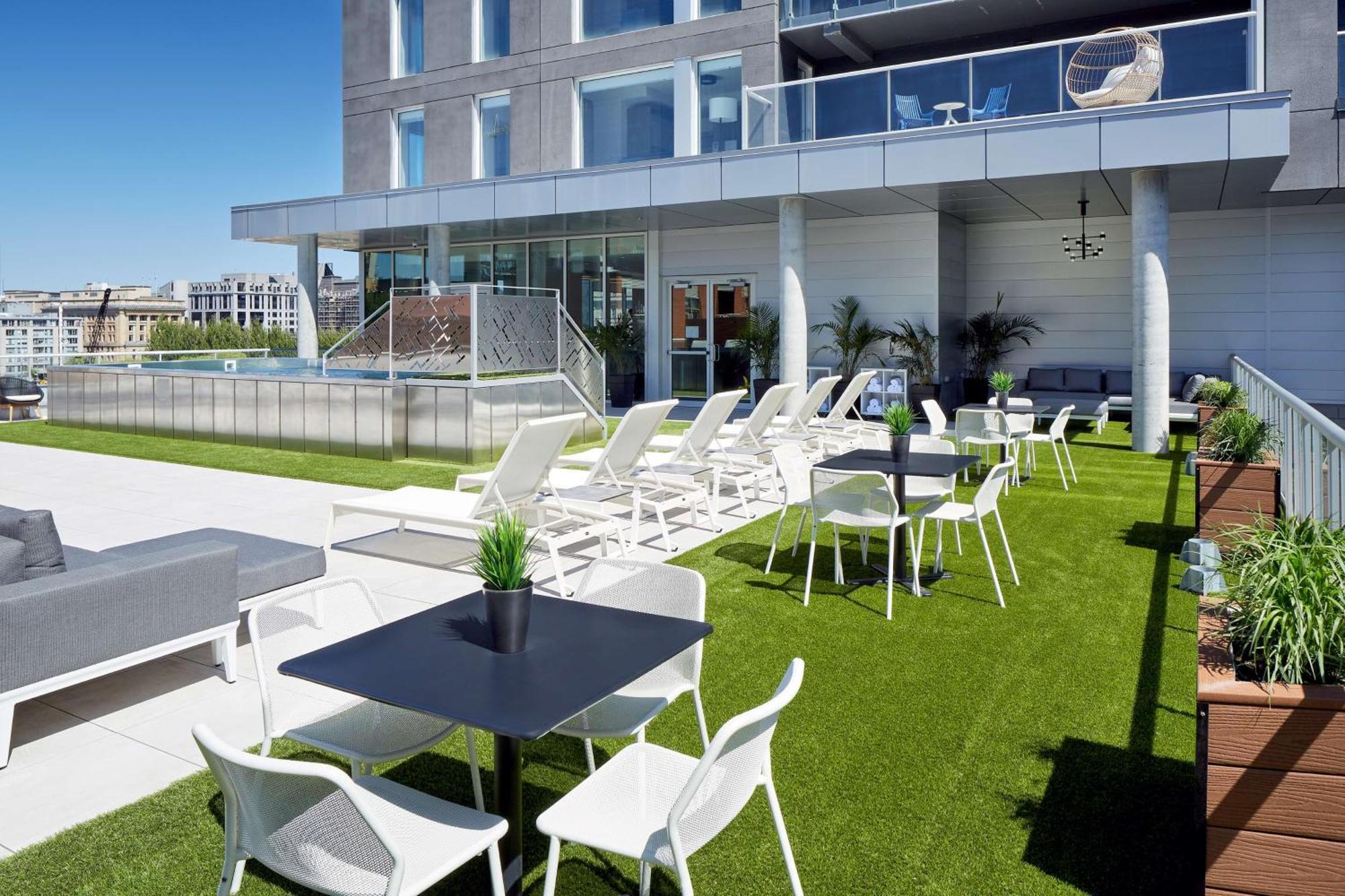 Homewood Suites By Hilton Montreal Downtown Exterior foto